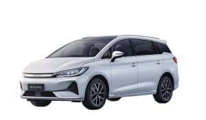 BYD M6
