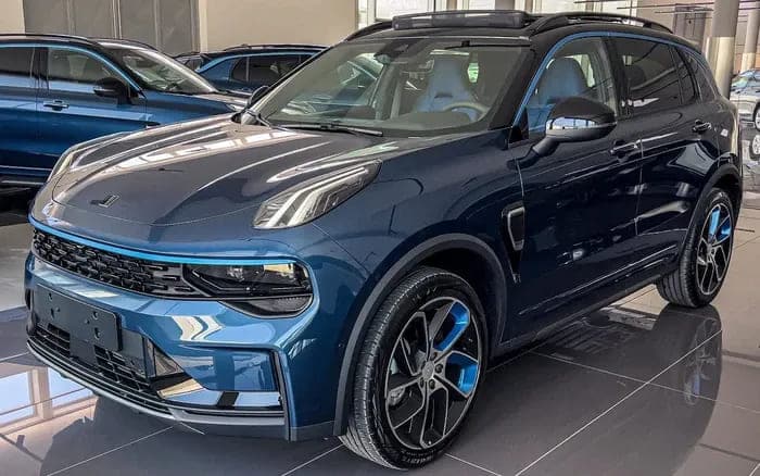 Lynk &amp; Co 01