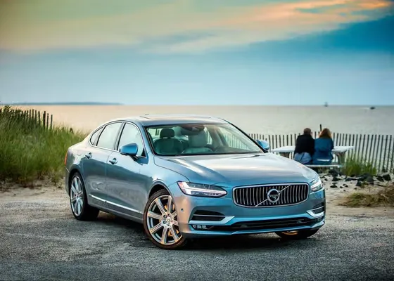 So sánh Volvo S90 Plug-In Hybrid Ultra / Ultra và Lexus ES 300h - Giá Xe 24H So sánh Volvo S90 Plug-In Hybrid Ultra / Ultra và Lexus ES 300h - Giá Xe 24H