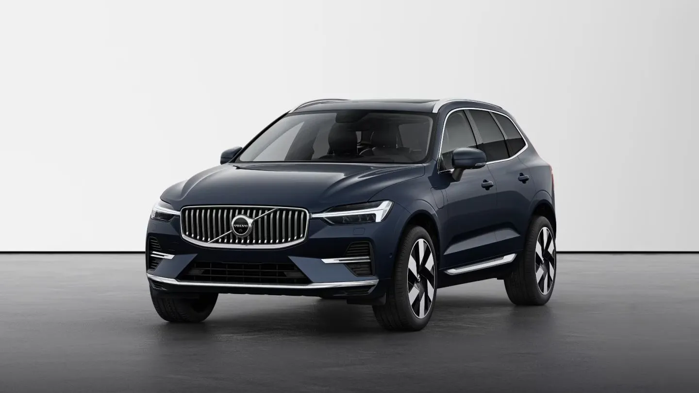 So sánh Volvo XC60 Plug-in Hybrid / Ultra và BMW X3 xDrive30i M Sport - Giá Xe 24H