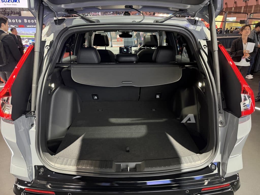 Honda CR, V e, HEV RS Black Edition ra mắt tại Nhật Bản, dự kiến có mặt tại Việt Nam năm sau - Giá Xe 24H
