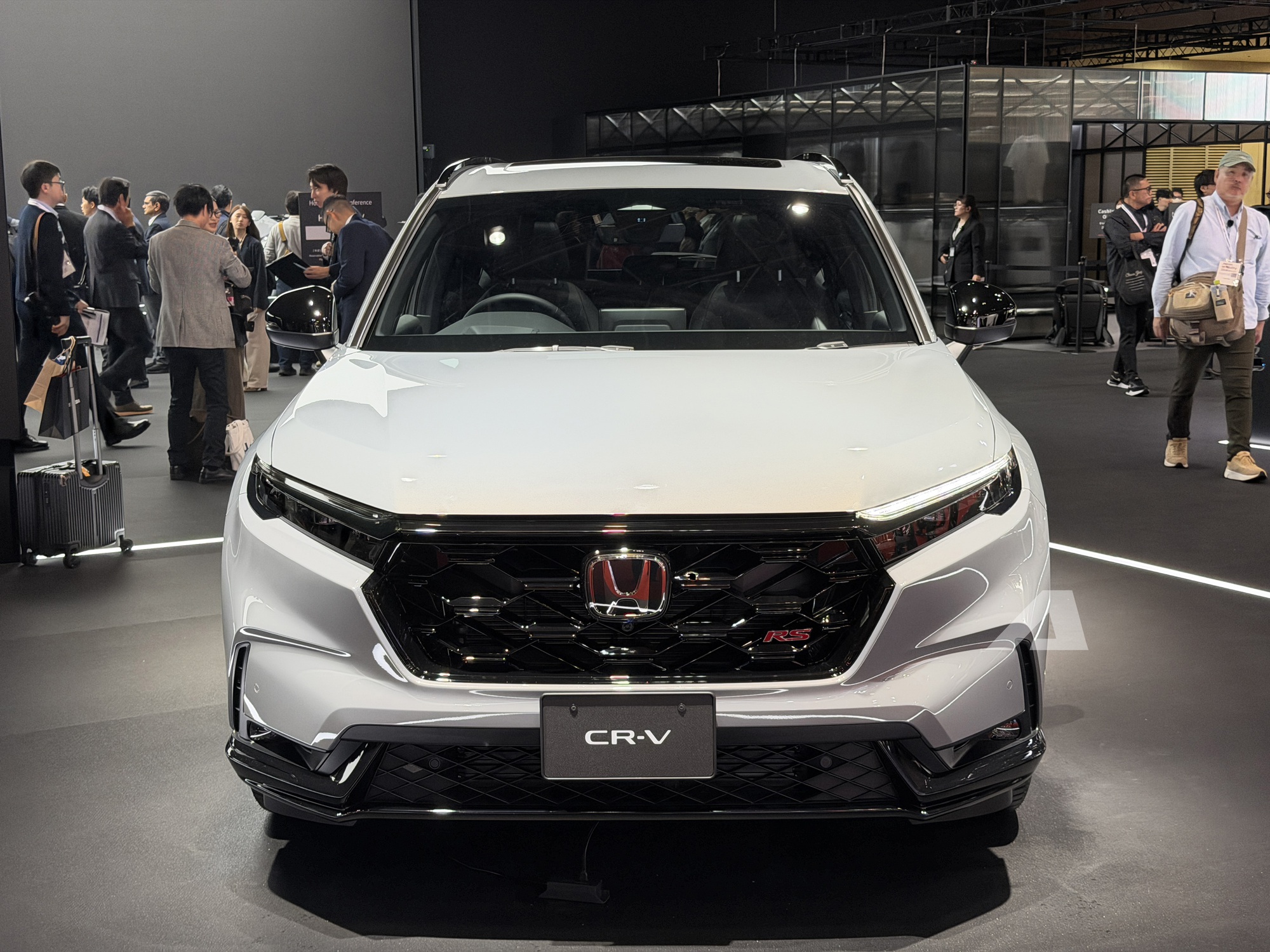 Các chi tiết màu đen tạo điểm nhấn cho thiết kế