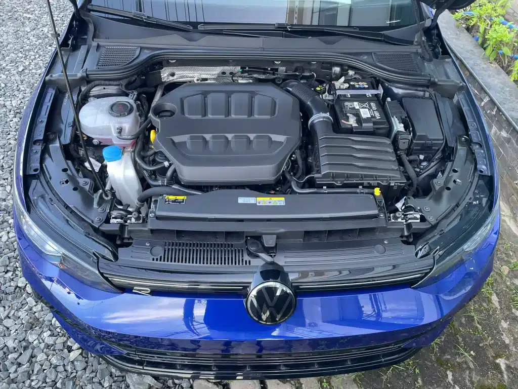 Volkswagen Golf - Giá Xe 24H Volkswagen Golf - Giá Xe 24H