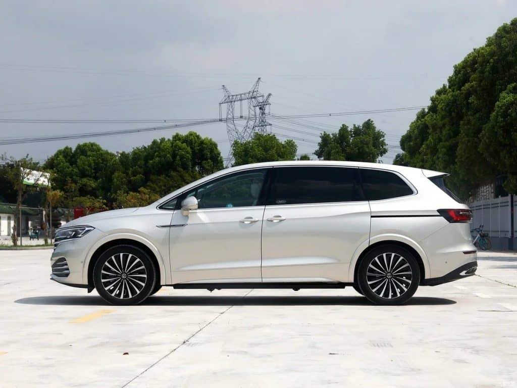 Xe Volkswagen Viloran của nước nào?
