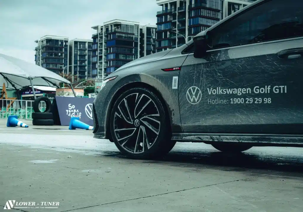 Volkswagen Golf ra mắt Việt Nam chỉ từ 798tr - Giá Xe 24H volkswagen golf - Giá Xe 24H
