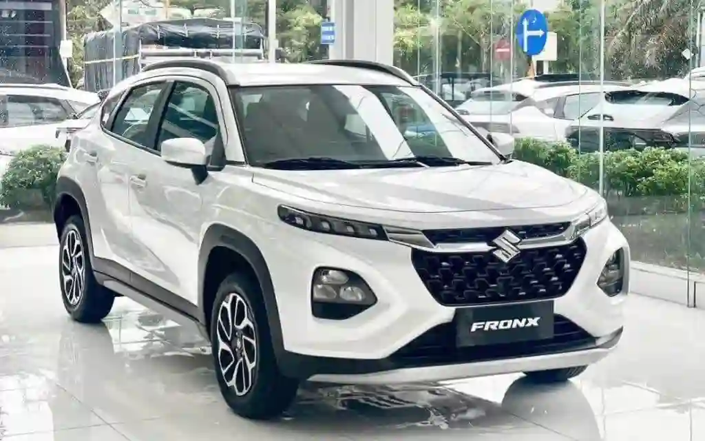 giảm giá mạnh khi vừa ra mắt - Giá Xe 24H