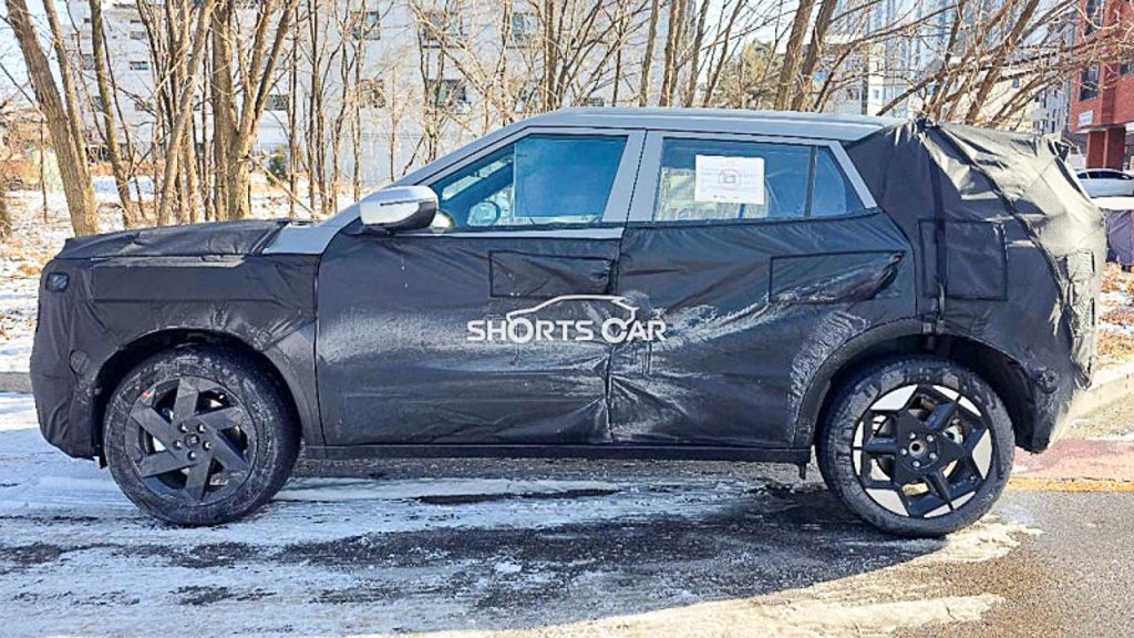 Hyundai Creta thế hệ mới lộ diện trên đường: Thiết kế góc cạnh rõ nét, kích thước tăng trưởng đáng kể - Giá Xe 24H Hyundai,Hyundai Creta thế hệ mới lộ diện trên đường - Giá Xe 24H