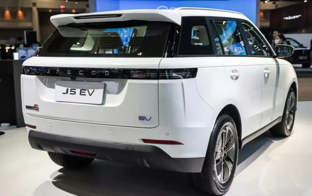 Jaecoo J5
