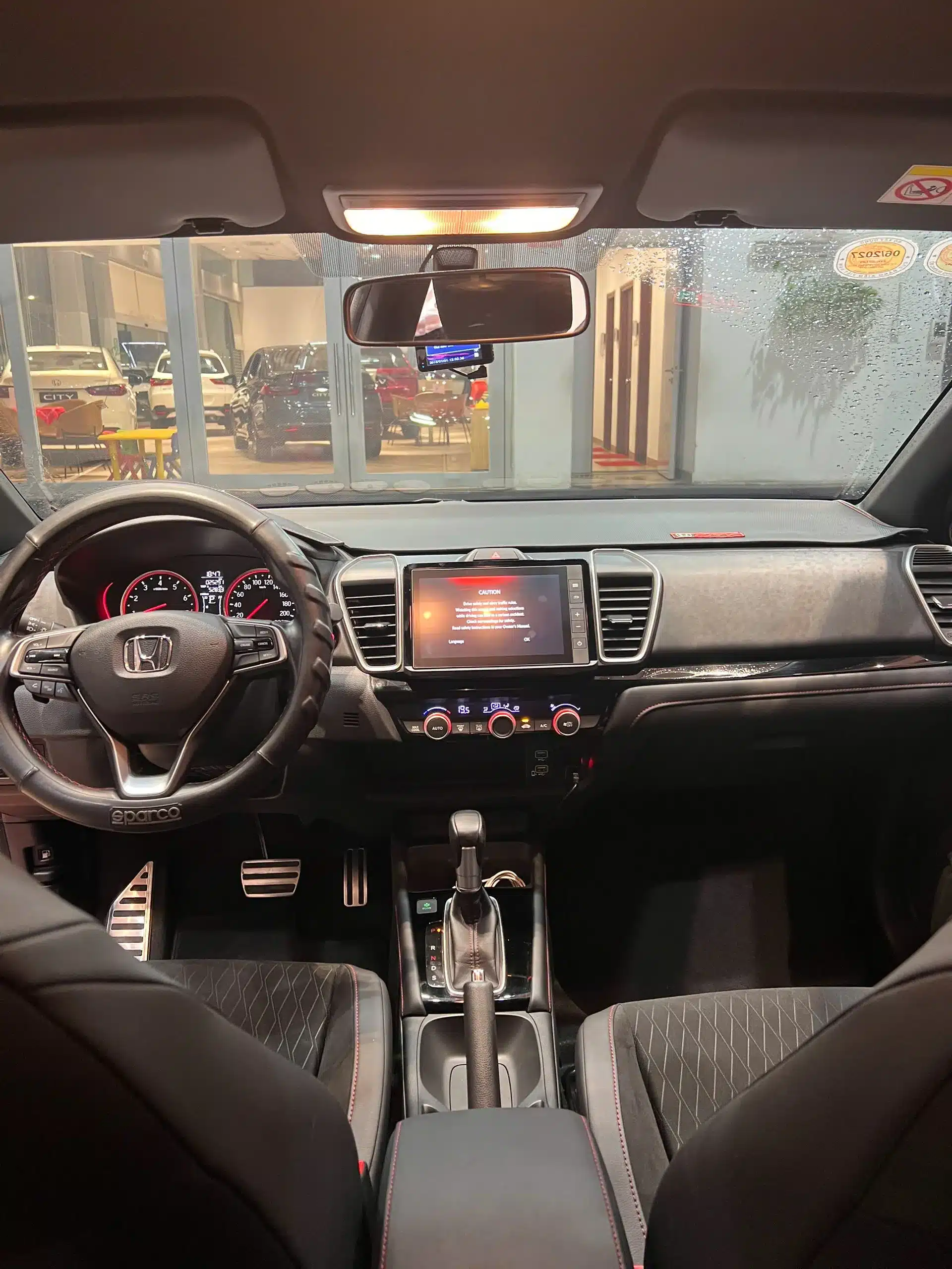 So sánh BYD Dolphin và Honda City,BYD Dolphin,Honda City. - Giá Xe 24H