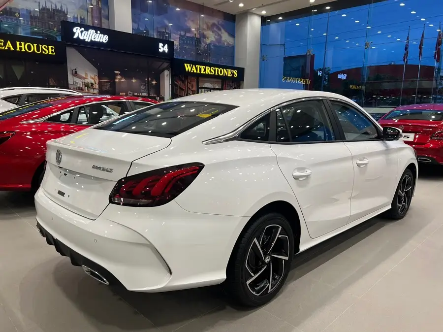 Thông số kỹ thuật MG5 2026: Sedan hạng C thể thao, công nghệ vượt tầm giá - Giá Xe 24H thông số kỹ thuật MG5