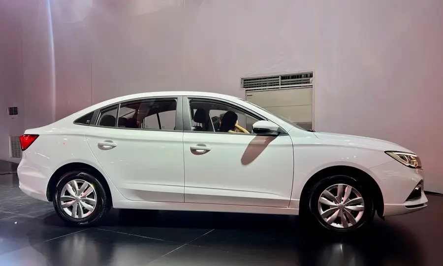 Thông số kỹ thuật MG5 2026: Sedan hạng C thể thao, công nghệ vượt tầm giá - Giá Xe 24H thông số kỹ thuật MG5