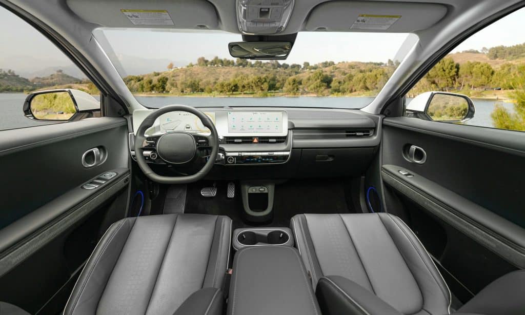 Thông số kỹ thuật Hyundai IONIQ 5 2026: Chi tiết và Đánh giá "Siêu phẩm" xe điện mới nhất - Giá Xe 24H Thông số kỹ thuật Hyundai IONIQ 5 2026