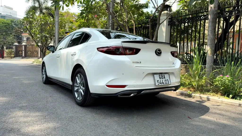 Mazda3 Giảm Giá Sốc 75tr: Bản C Xuống Giá Bản B, Có Nên Chốt Ngay? - Giá Xe 24H Mazda3 Giảm Giá Sốc 75tr