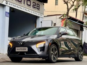Vinfast VF7 2025 2 cầu , xe đi 140km còn nguyên Nilong