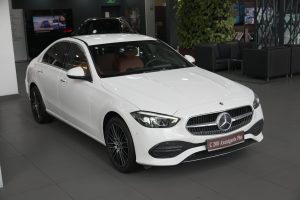 Mercedes-Benz C200 Avantgarde Plus V4