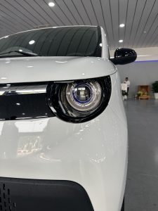 Vinfast Minio 2026 – màu Trắng