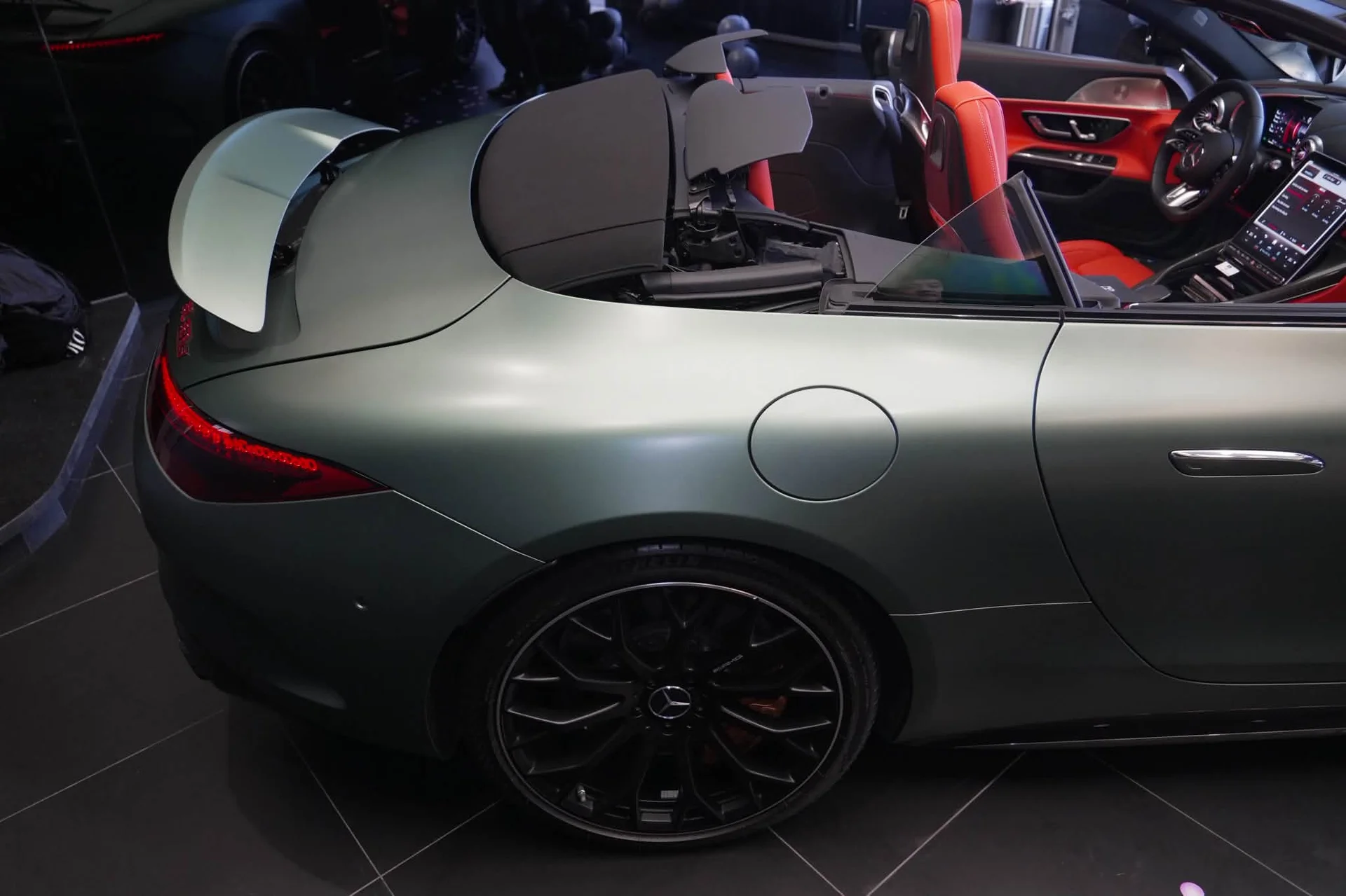 Mercedes-AMG SL 63 đầu tiên tại Việt Nam