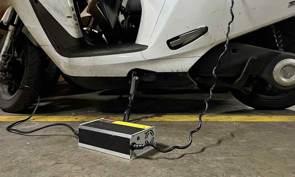 Phụ Gia Xăng Ô Tô Tại Việt Nam - Giá Xe 24H