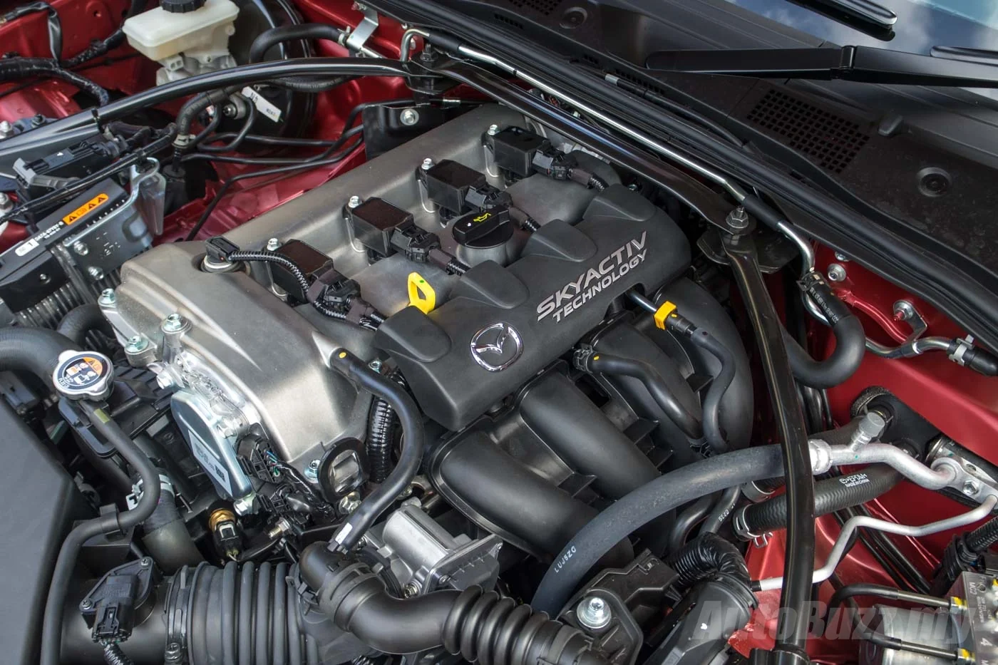 Động cơ và vận hành Mazda MX-5 2026