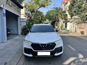 Lux SA Base 2019 – màu Trắng, đã đi 61.000 km
