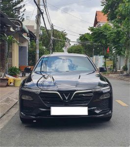 Vinfast Lux A2.0 Base 2022 – màu Đen, đã đi 63.000 km